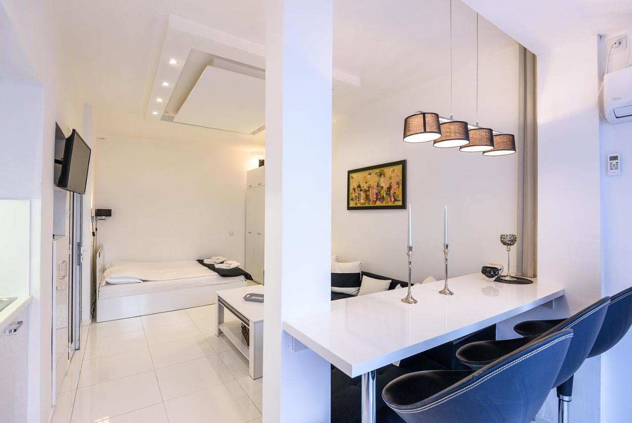 Zero-Waste Studio Apartment In Central Sofia Exterior photo